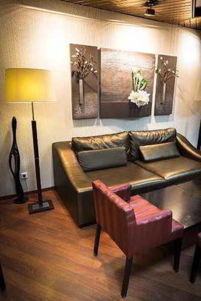 לורדה Hotel America מראה חיצוני תמונה